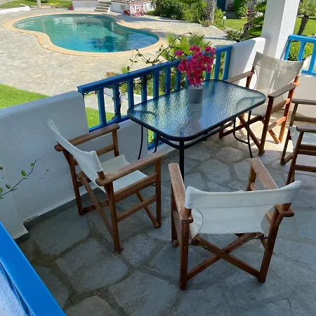 Minimal With Pool In Siviri, 150m From The Sea Vakantiehuis *