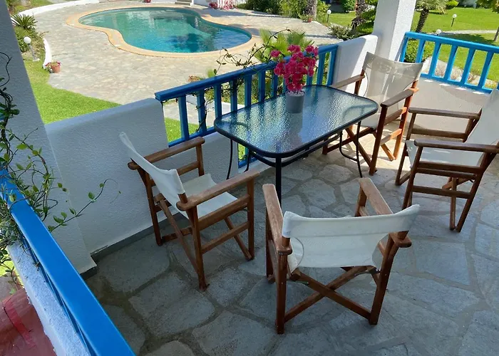 Minimal With Pool In Siviri, 150m From The Sea Prázdninový dům *