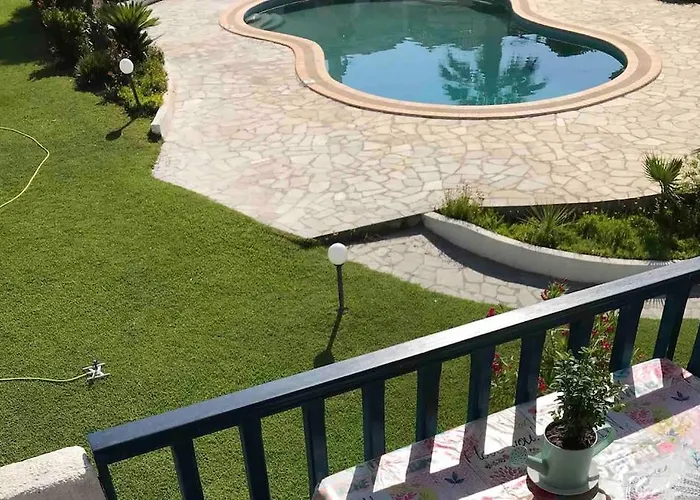 Сasa de vacaciones Minimal With Pool In Siviri, 150m From The Sea *