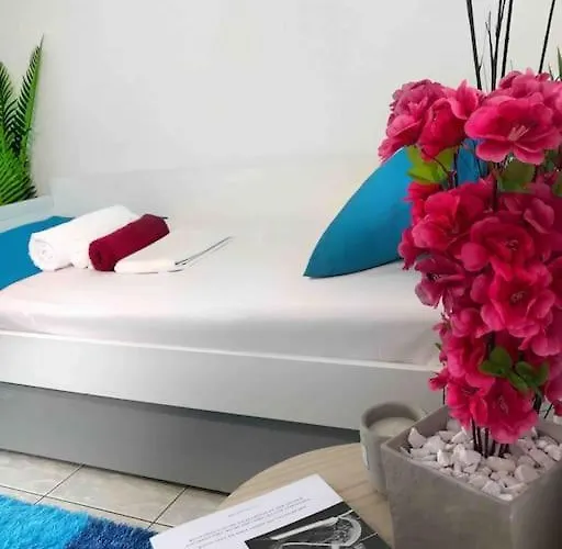 Tatil Evi Minimal With Pool In Siviri, 150m From The Sea Siviri